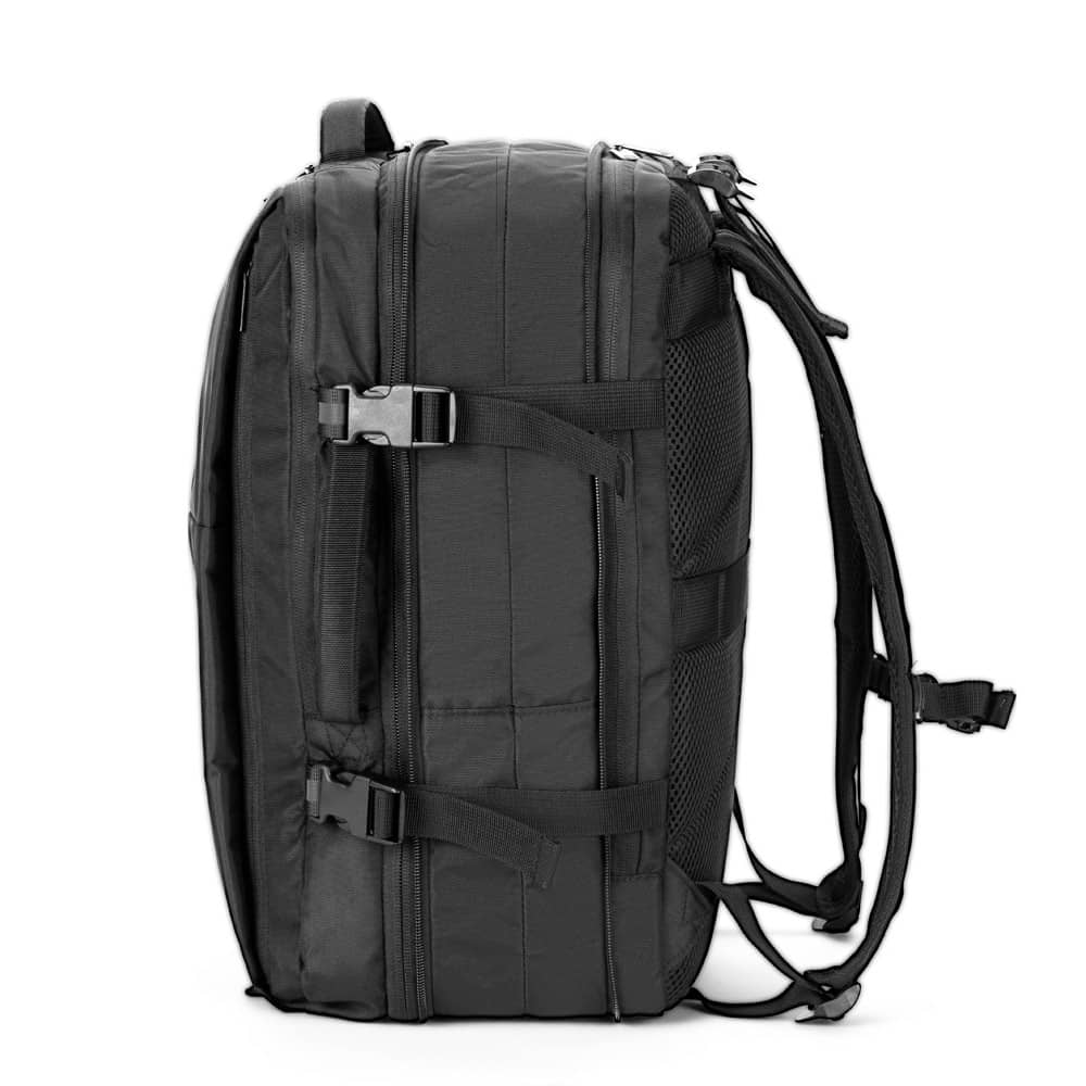 DALLAS PLATE. Mochila de viagem para notebook (17'3") em poliéster reciclado 600D de alta densidade, com compartimento para arrumação (29 L)