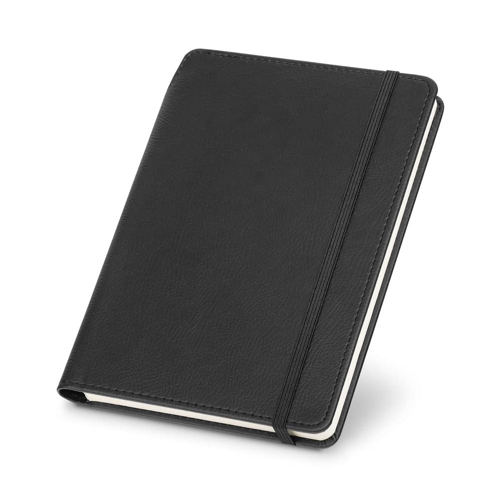 Caderno A5 de capa dura em c.sintético com páginas pautadas