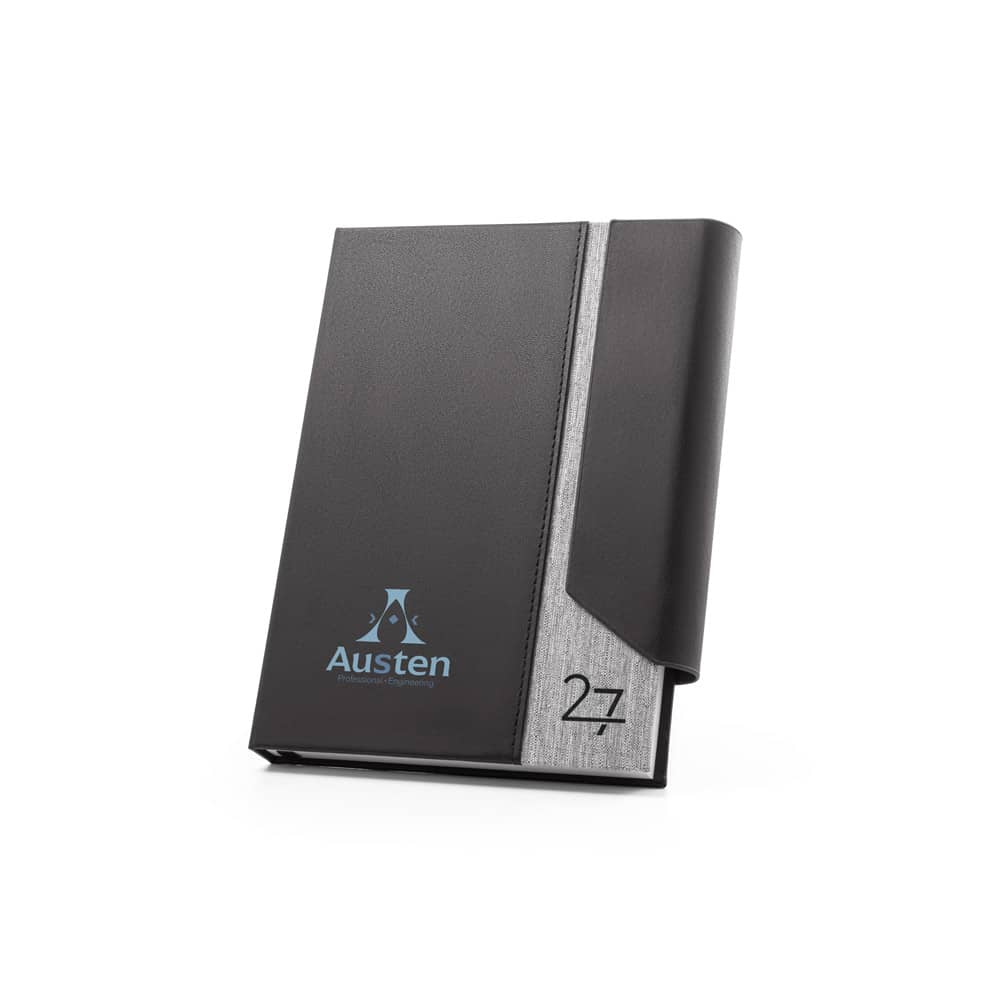 AUSTEN A5. Agenda A5 em PU (58% reciclado) e PET reciclado (100% rPET) 300D