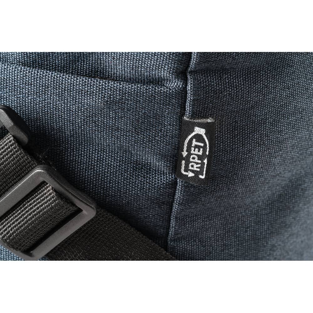 Bolsa esportiva em poliéster reciclado 600D de alta densidade com fundo em placa semi-rígida (31 L)