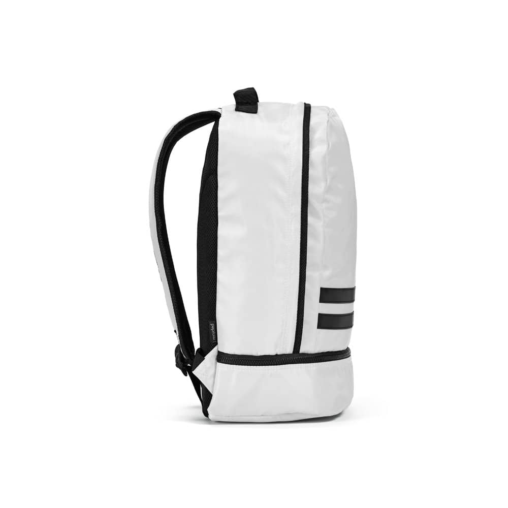 Mochila em poliéster reciclado 290T e sarja com compartimento para sapatos (25 L)