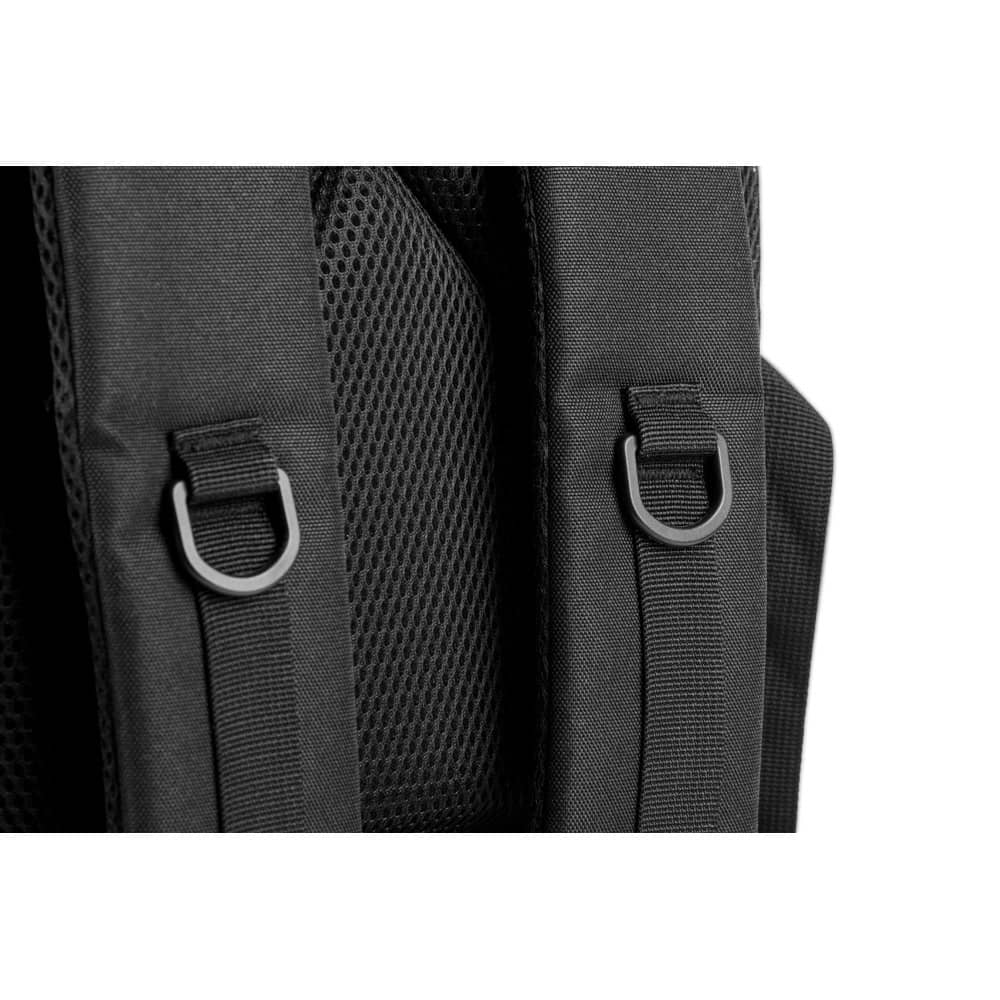 Mochila estilo militar em poliéster reciclado 600D de alta densidade, com bolso para notebook (17'3") 21 L