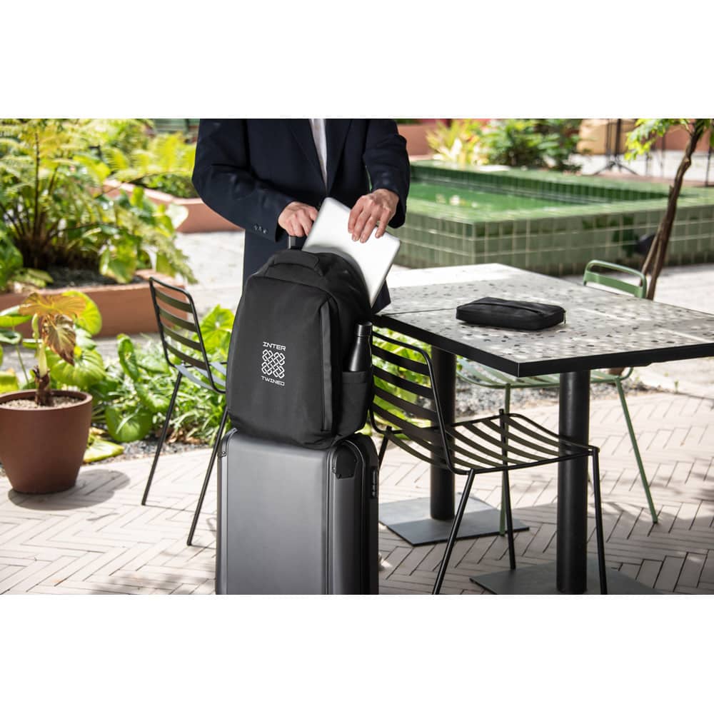 Mochila antirroubo com bolso para notebook (17'3"), em poliéster reciclado 600D twill, resistente à água (20 L)