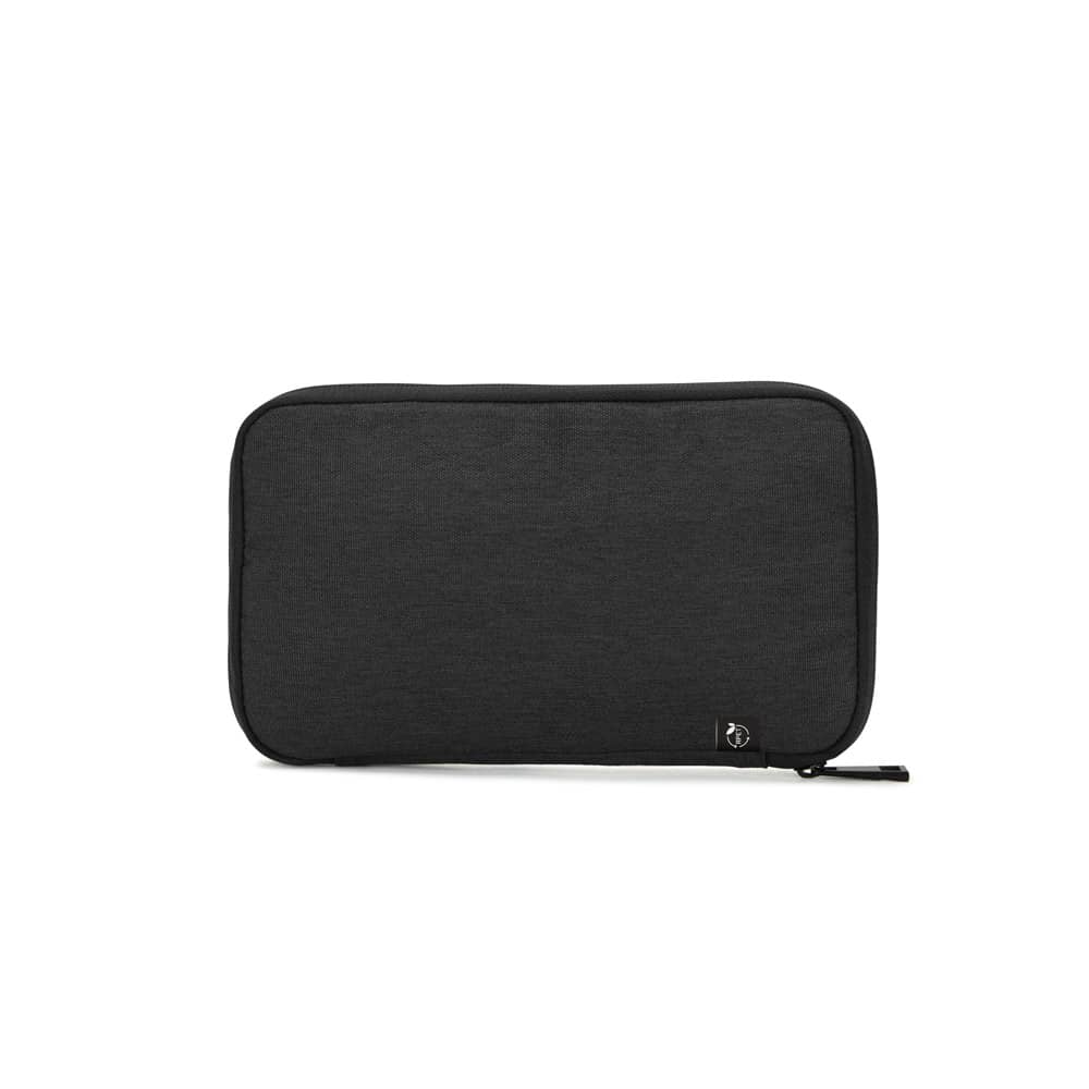 NEWCASTLE BAG. Bolsa organizadora em poliéster reciclado 600D de alta densidade com compartimento principal espaçoso