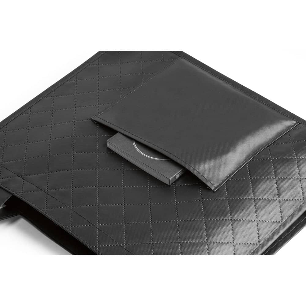 Sacola em non-woven laminado (110 g/m²) com bolso frontal (175 g/m²)