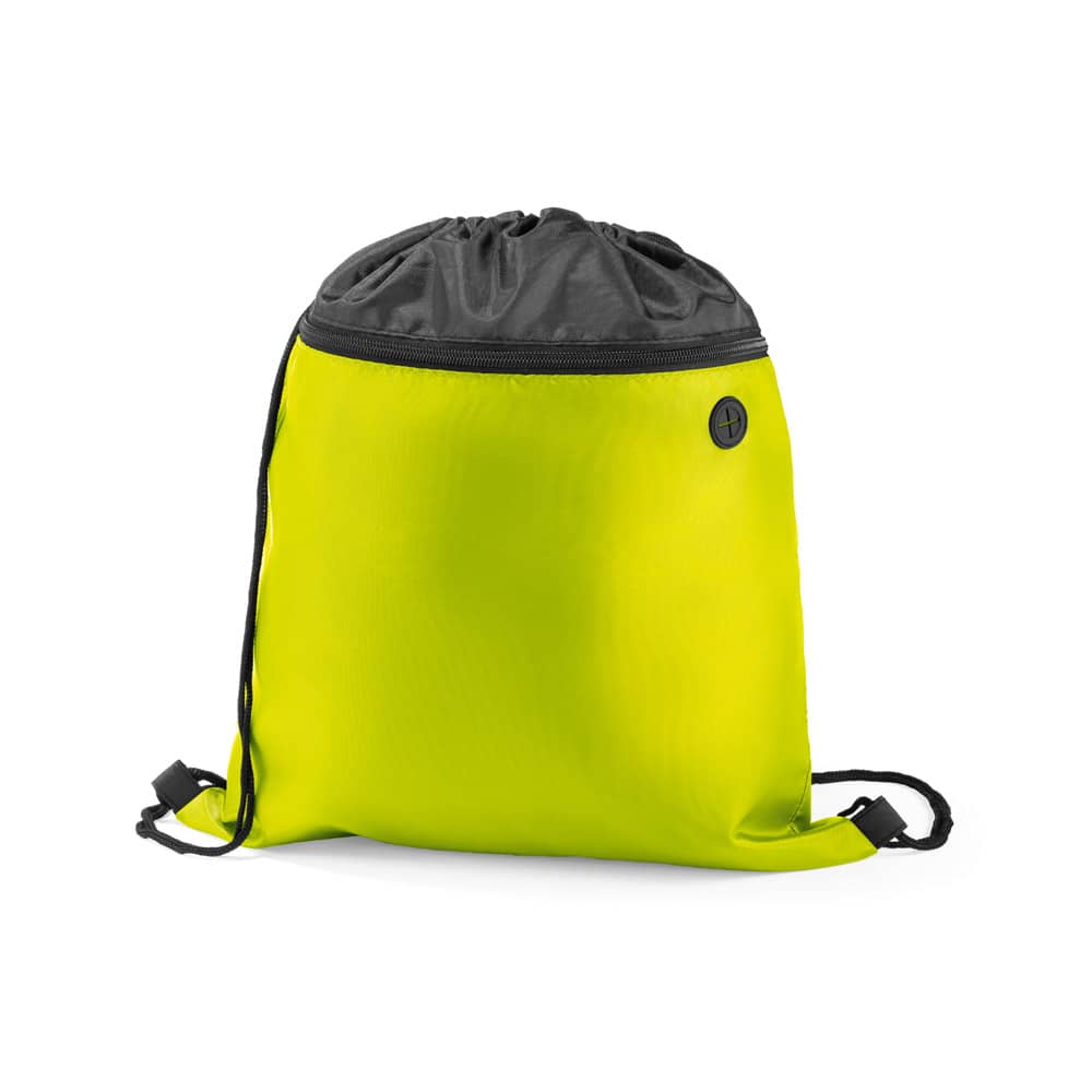 Sacola tipo mochila em 210D com bolso frontal com zíper e saída para fones