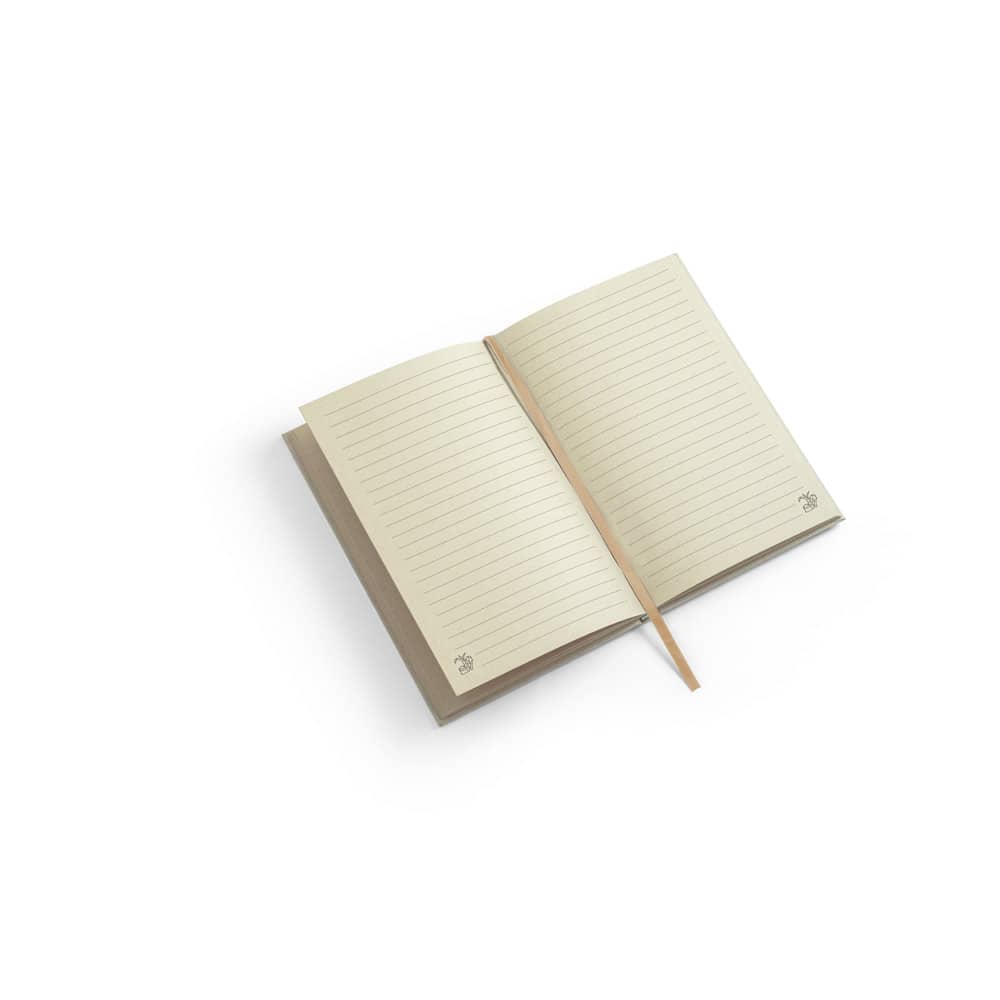 Caderno A5 de capa dura em papel à base de cana-de-açúcar (80% polpa da cana-de-açúcar) com páginas pautadas