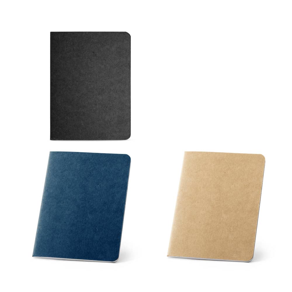 Caderno B7 de capa flexível em cartão kraft 100% reciclado, com páginas lisas recicladas