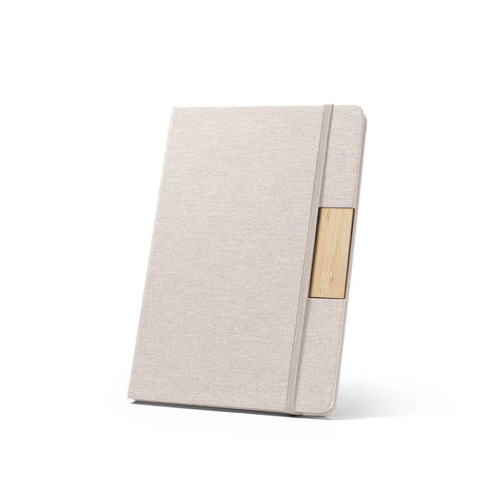 Caderno A5 de capa dura em tecido PET 100% reciclado, com páginas pautadas recicladas