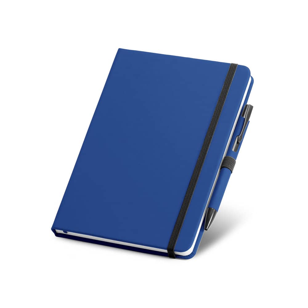 Conjunto de caderno A5 e caneta esferográfica com escrita em azul
