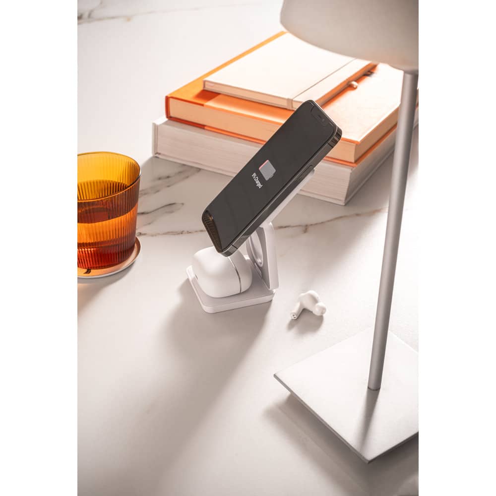 Carregador magnético por indução super-rápido (wireless), dobrável, que permite carregar três dispositivos simultaneamente, em ABS 100% reciclado