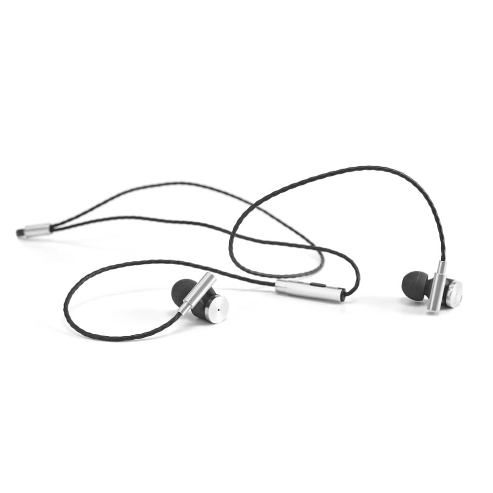 Fones de ouvido em metal e ABS