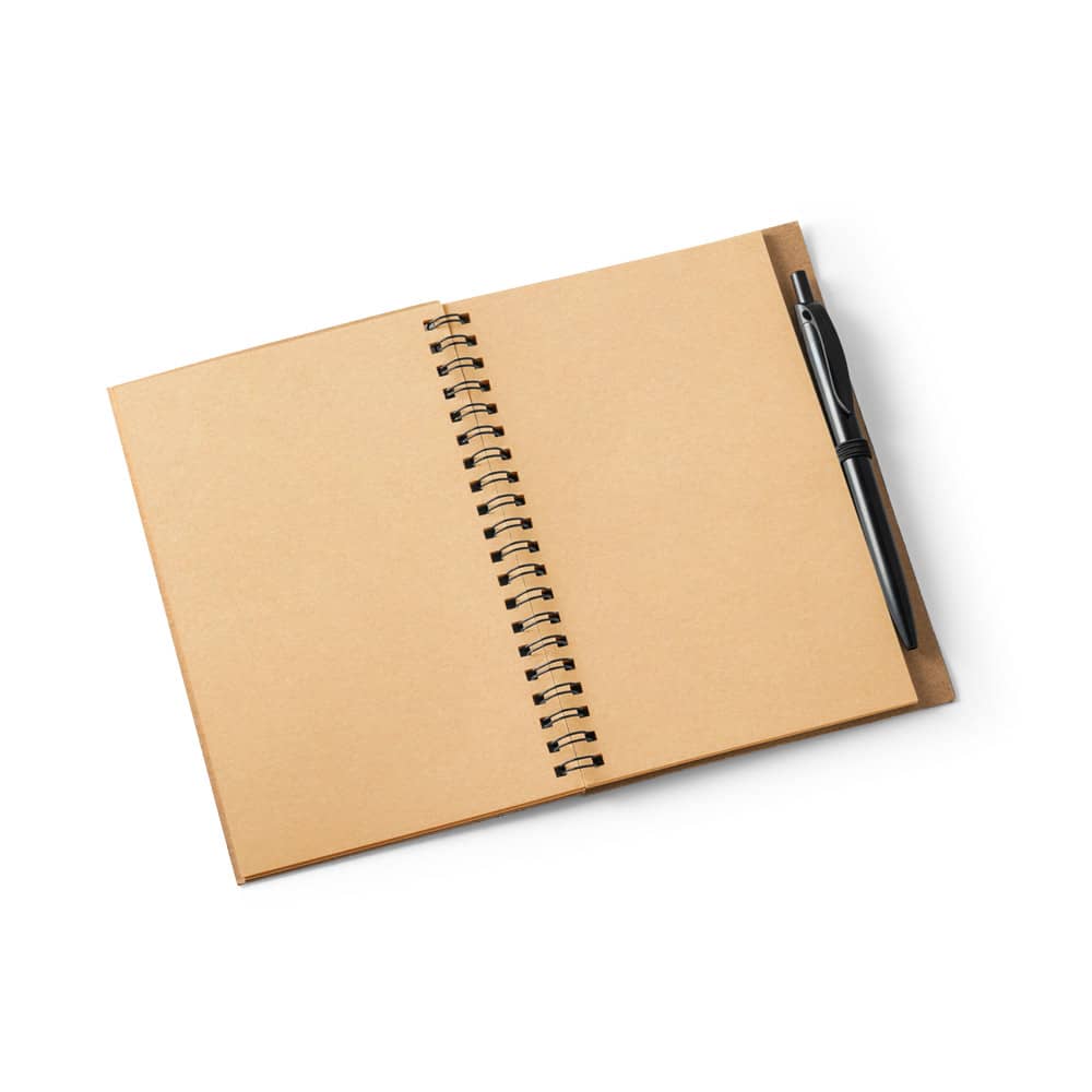 Caderno B6 de capa dura em cortiça e PET 100% reciclado, com páginas lisas recicladas